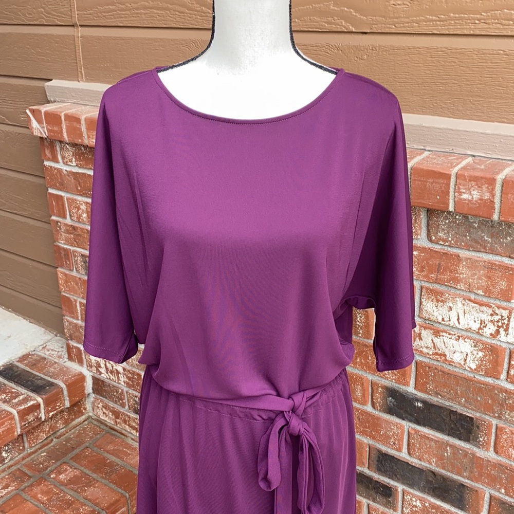 Natori Matte Jersey Blouson Midi Dress in Plum - Picture 2 of 8